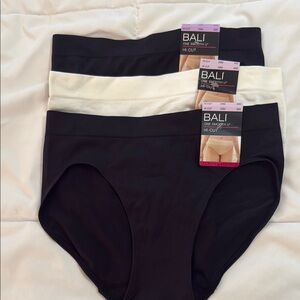 Bali Hi-Cut Briefs in Black and White